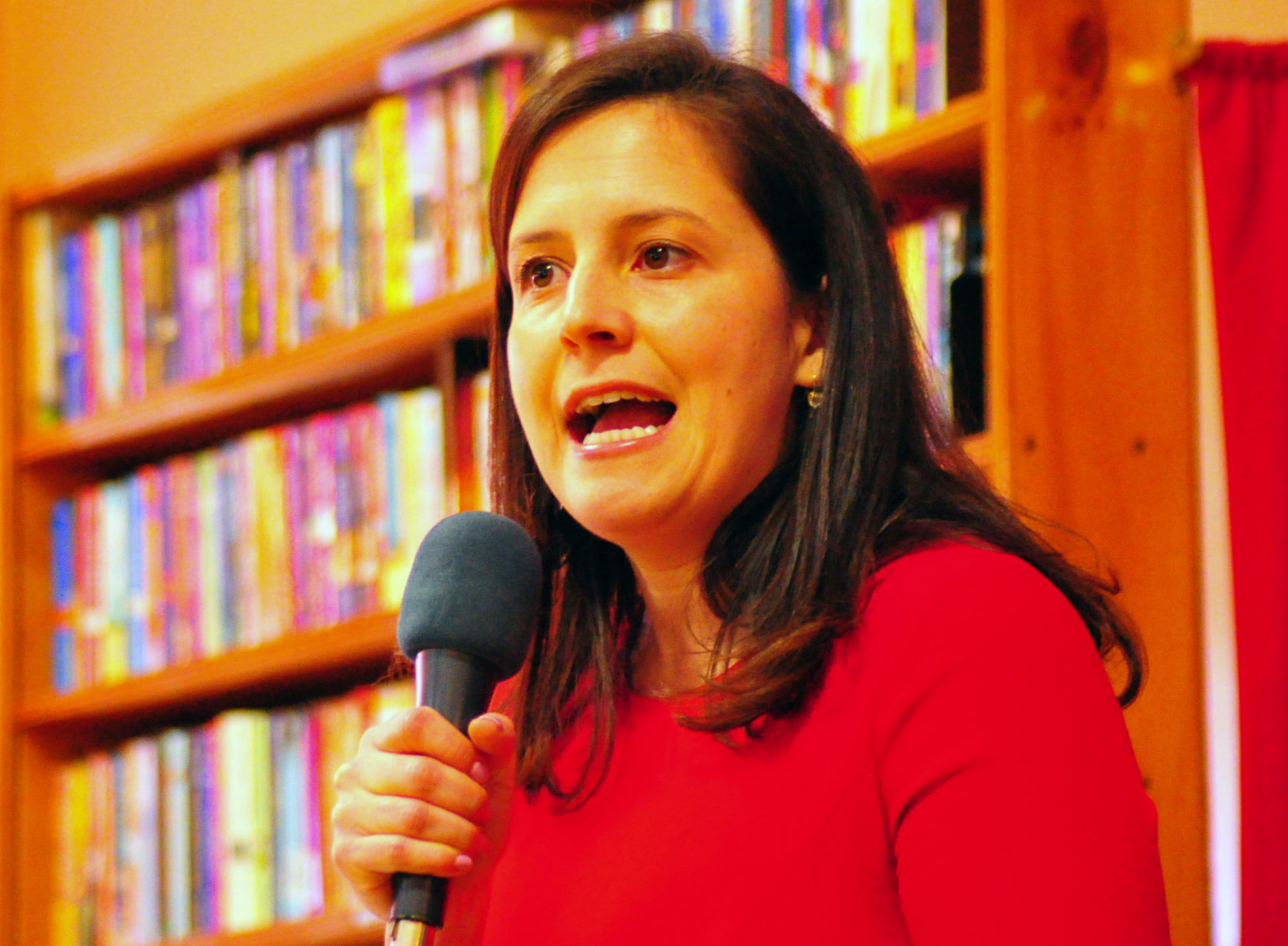 Bravos: Stefanik lets town hall go into overtime